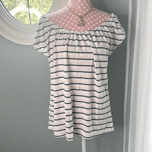 Carve Designs Off-Shoulder Tee Size L